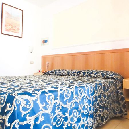 Hotel Etna - Nuova Gestione Romagnola All-Inclusive Spiaggia & Parcheggio Риччоне Экстерьер фото