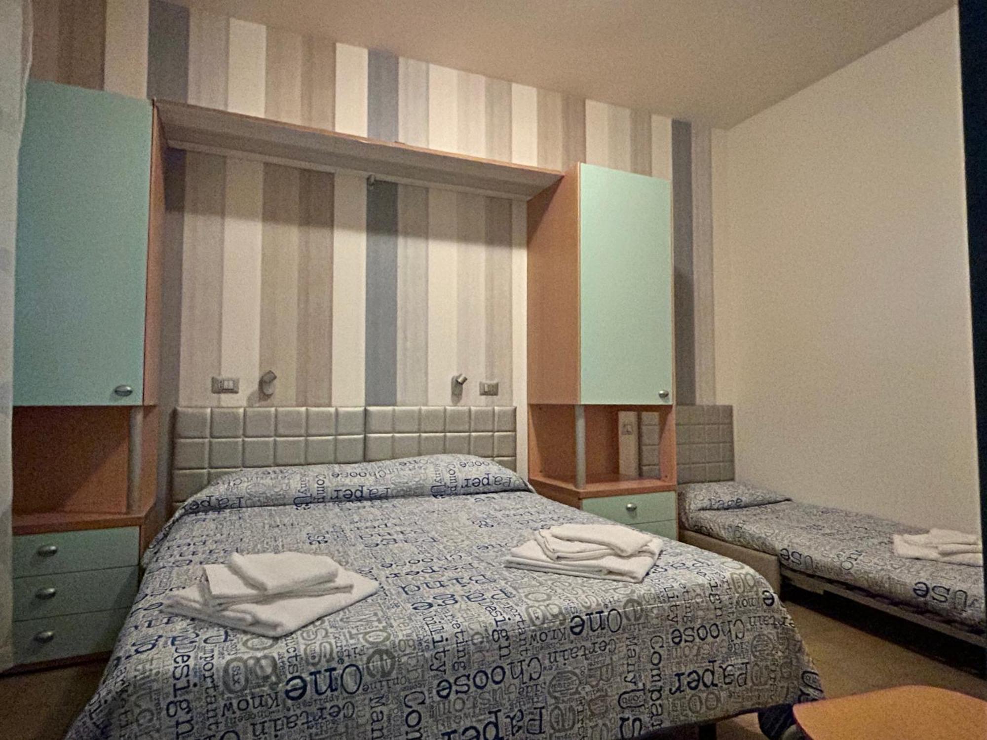 Hotel Etna - Nuova Gestione Romagnola All-Inclusive Spiaggia & Parcheggio Риччоне Номер фото