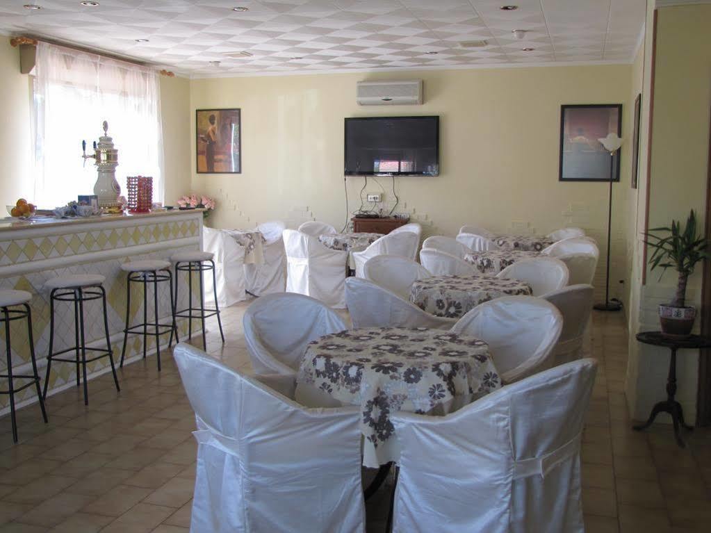 Hotel Etna - Nuova Gestione Romagnola All-Inclusive Spiaggia & Parcheggio Риччоне Экстерьер фото