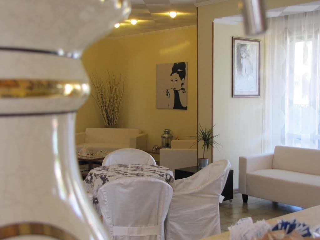 Hotel Etna - Nuova Gestione Romagnola All-Inclusive Spiaggia & Parcheggio Риччоне Экстерьер фото