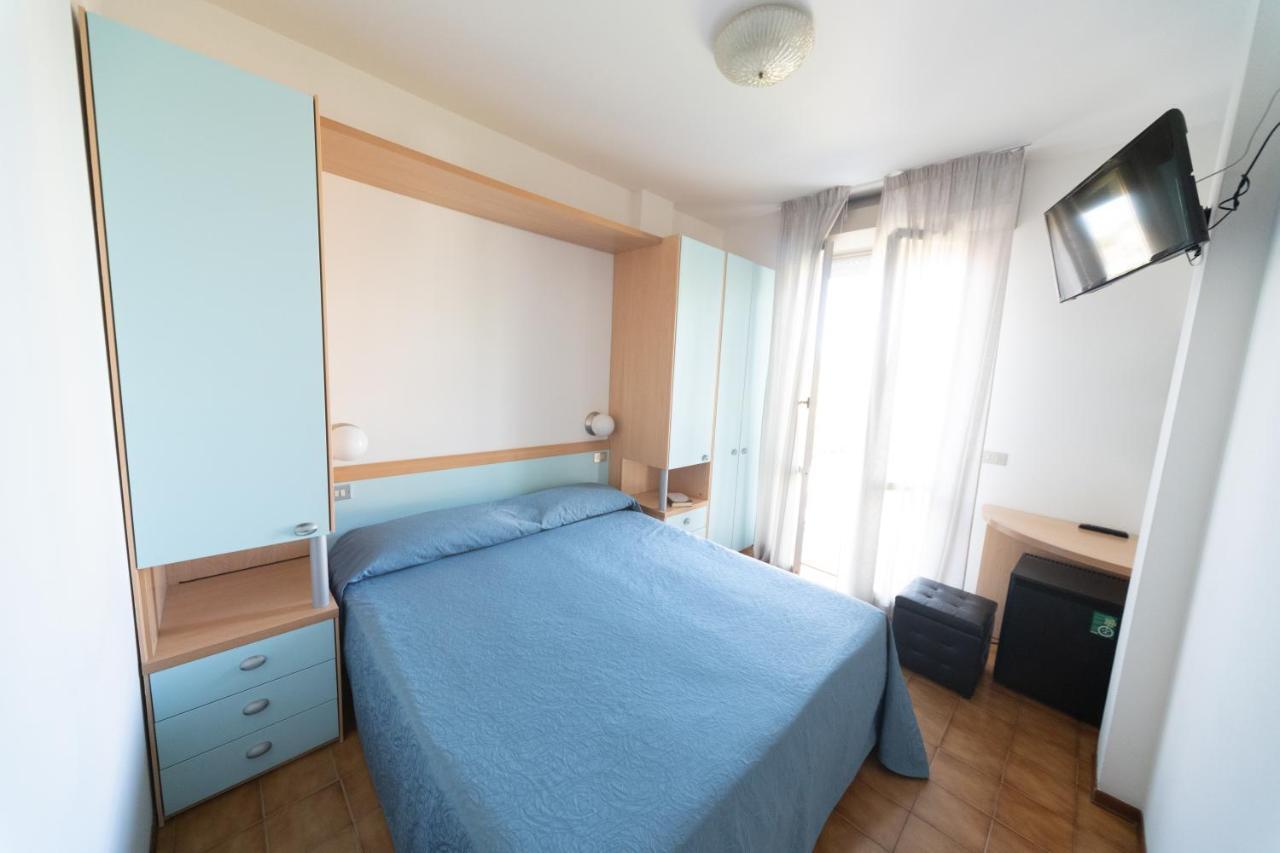 Hotel Etna - Nuova Gestione Romagnola All-Inclusive Spiaggia & Parcheggio Риччоне Экстерьер фото