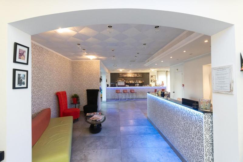 Hotel Etna - Nuova Gestione Romagnola All-Inclusive Spiaggia & Parcheggio Риччоне Экстерьер фото